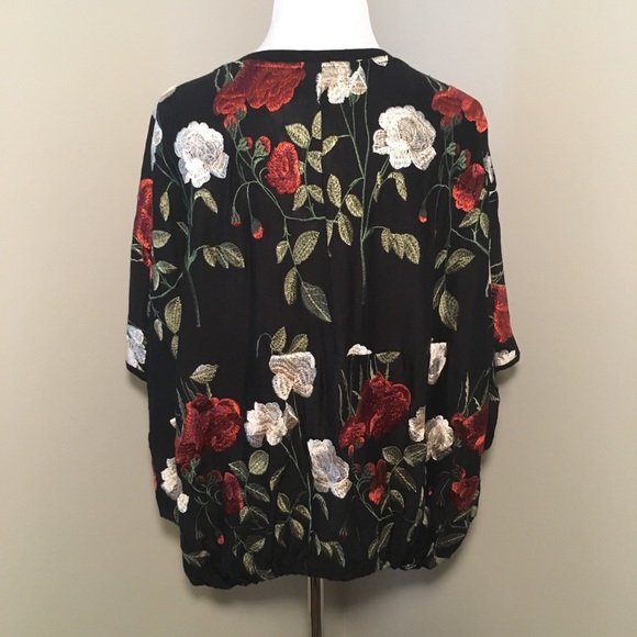 ANTHROPOLOGIE Embroidered Floral Top - Picture 4 of 8